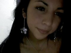 Horny Latina Gettin Crazy On Cam