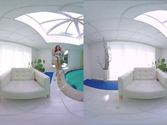 VR BANGERS Rihanna Samuel Pool cleaning Get horny and musturbate