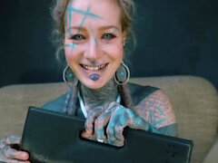 Anuskatzz shoves a stainless steel dildo up her ass