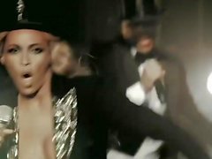 beyonce jiggly tits out of control