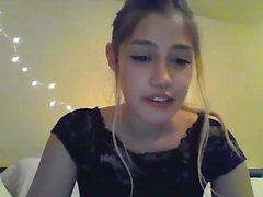 babe sleazylittlemeemee fingering herself on live webcam