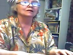 Huge Gran in a Webcam R20