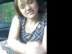 Hottie Sucks Off Her BF In The Car